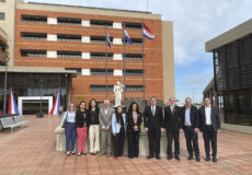 Delegación académica brasilera-paraguaya recorrió el Palacio de Justicia de Saltos del Guairá